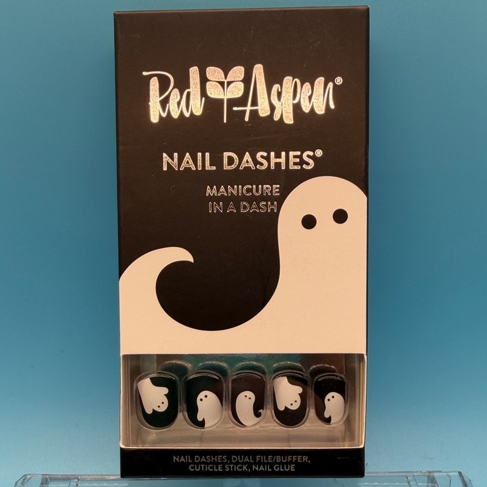 Red Aspen Black and White Ghost 👻 Press-On Nails